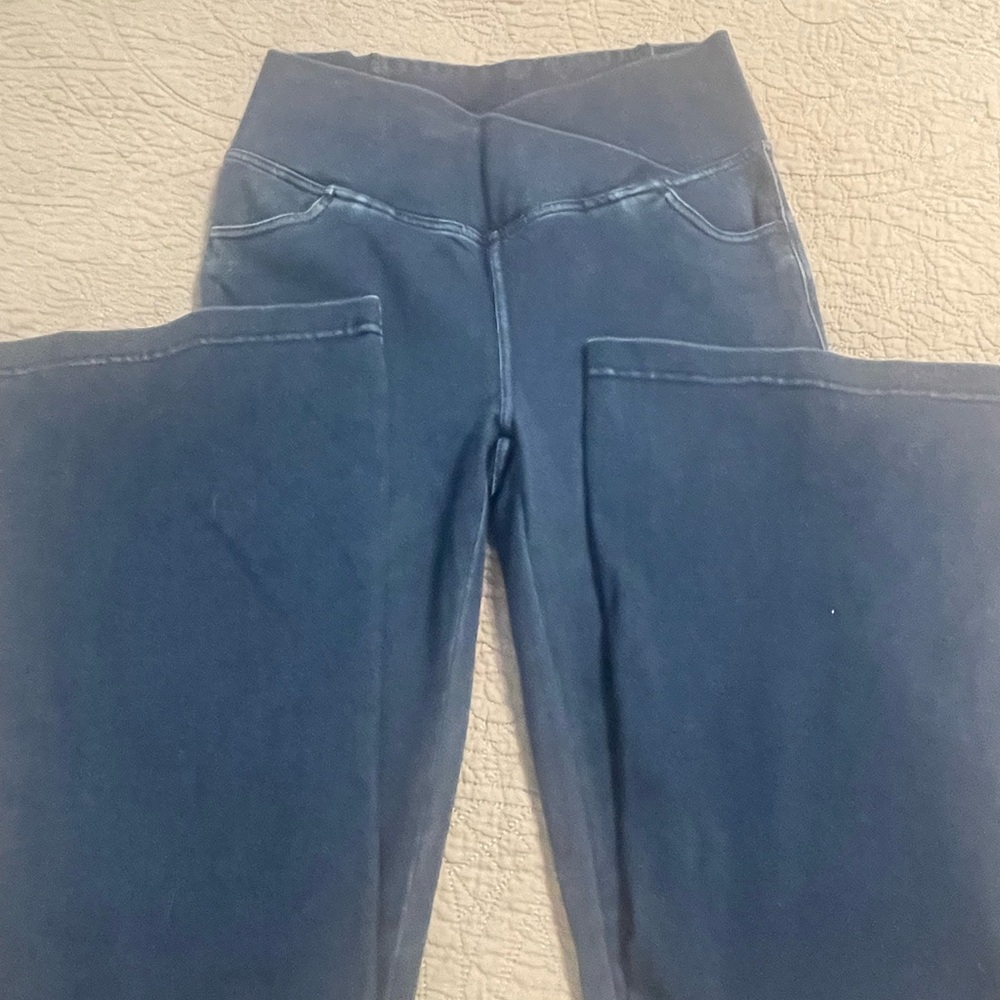 Women's Flare & Wide Leg pull on Jeans - Dark Blue size large (fits a medium)